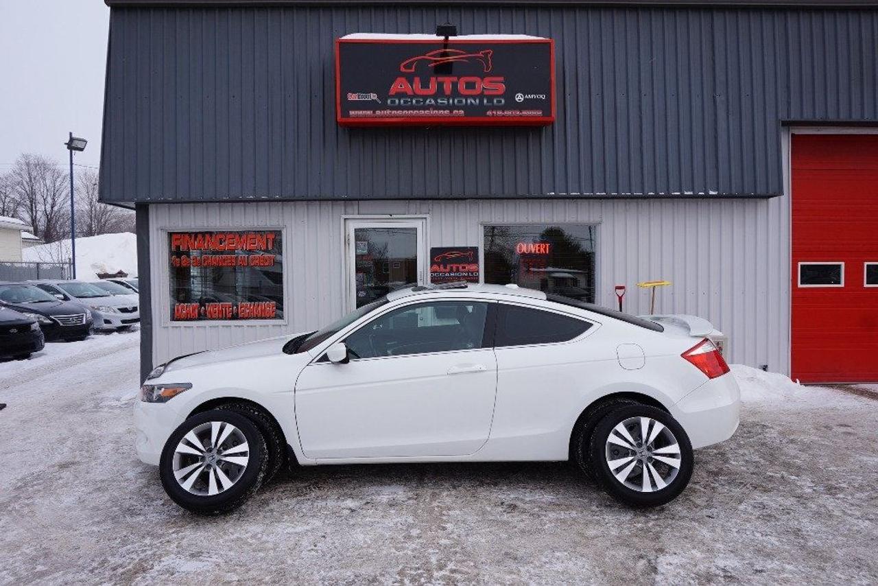 <a href=https://www.autosoccasions.ca/occasion/Honda-Accord-2009.html>https://www.autosoccasions.ca/occasion/Honda-Accord-2009.html</a>

HONDA ACCORD 2009 COUPE Édition EX-L 4cyl 2.4 Litres i-VTEC ** FULL ÉQUIPÉ CUIR TOIT OUVRANT 8 ROUES INCLUS -- TRANSMISSION AUTOMATIQUE 5 RAPPORTS --- AVEC SEULEMENT 104 000 KM CERTIFIÉ / JAMAIS ACCIDENTÉ : ENTRETENU DIRECTEMENT CHEZ HONDA / 4 CYLINDRES 2.4 Litres i-VTEC TRÈS ÉCONOMIQUE, DURABLE ET FIABILITÉ HONDA RECONNUE (JAMAIS ACCIDENTÉ : RAPPORT CARPROOF DISPONIBLE) COULEUR EXTÉRIEUR BLANC, INTÉRIEUR EN CUIR NOIR / SIÈGES CHAUFFANTS-ÉLECTRIQUES INSPECTION COMPLÈTE INCLUSE -- ÉCHANGE ACCEPTÉ --- FINANCEMENT SUR PLACE À PARTIR 4.99 % -- GARANTIE INCLUS : 1 MOIS OU 1700 KM GROUPE MOTOPROPULSEUR -- POSSIBILITÉ DE GARANTIE PROLONGÉE À PRIX IMBATTABLE Avec Caa et Groupe Ppp. ÉQUIPEMENT COMPLET EX-L : AIR CLIMATISÉ - RÉGULATEUR DE VITESSES - TOIT OUVRANT ÉLECTRIQUE - AILERON - JANTES 16 POUCES / PNEUS DÉTÉ BON - ROUES DACIER / PNEUS DHIVERS EXCELLENT - ORDINATEUR DE BORD - LECTEUR CD-Mp3 - CONTRÔLE AUDIO AU VOLANT - CHARGEUR 6 CD - TRACTION CONTRÔLE - VITRES TEINTÉES - VOLANT AJUSTABLE === POUR PLUS DE RENSEIGNEMENTS DEMANDEZ (DAVID.LAMONTAGNE) 418-903-5882 // 418-931-4036 Cell === FINANCEMENT FACILE SUR PLACE 4.99 % NOUS SOMMES OUVERTS 6 JOURS : 2430 BOUL GUILLAUME-COUTURE, LÉVIS G6W-2R5 : AU PLAISIR DE VOUS SERVIR WWW.AUTOSOCCASIONS.CA