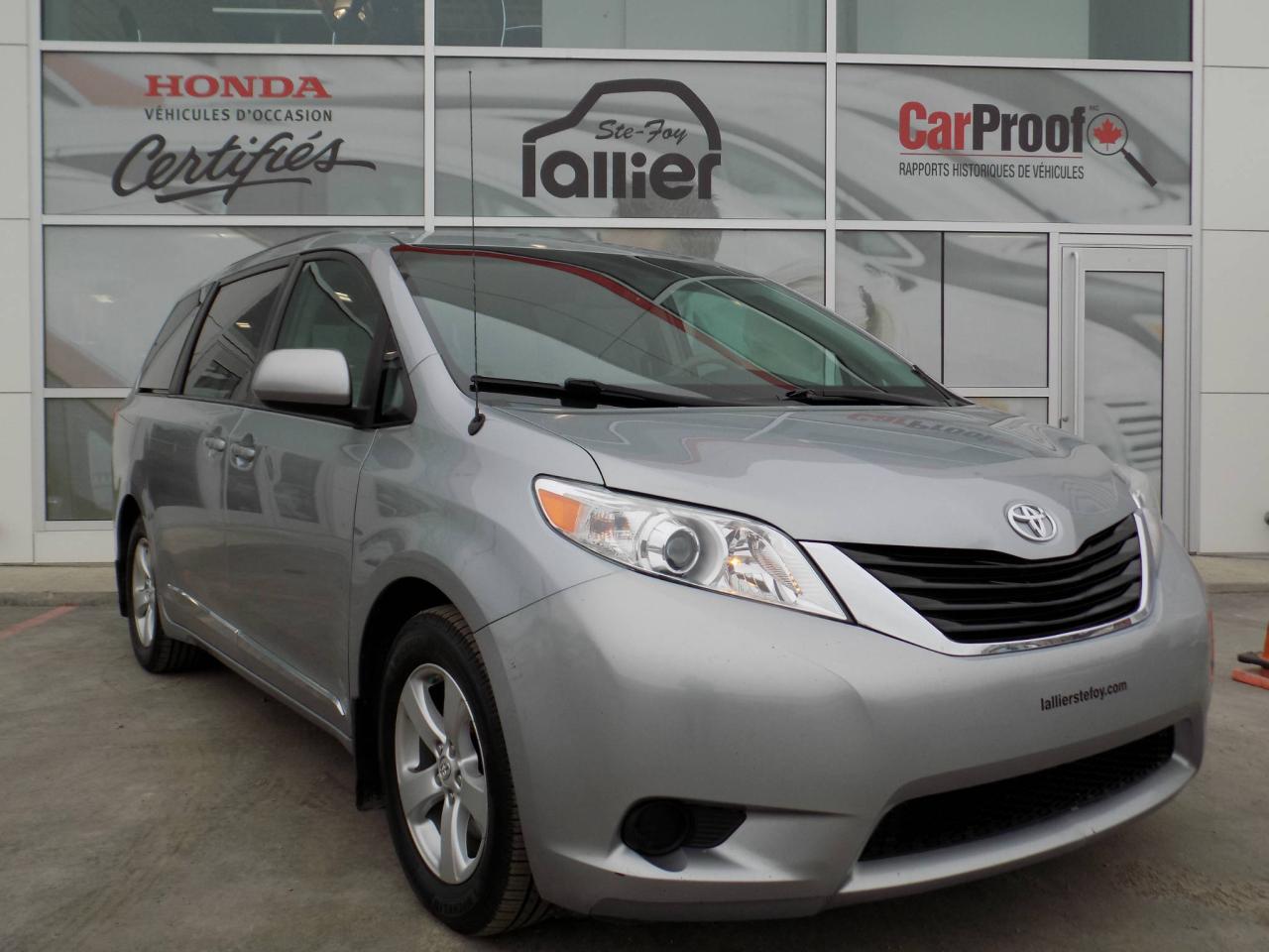 Used 2013 Toyota Sienna LE for sale in Québec, QC