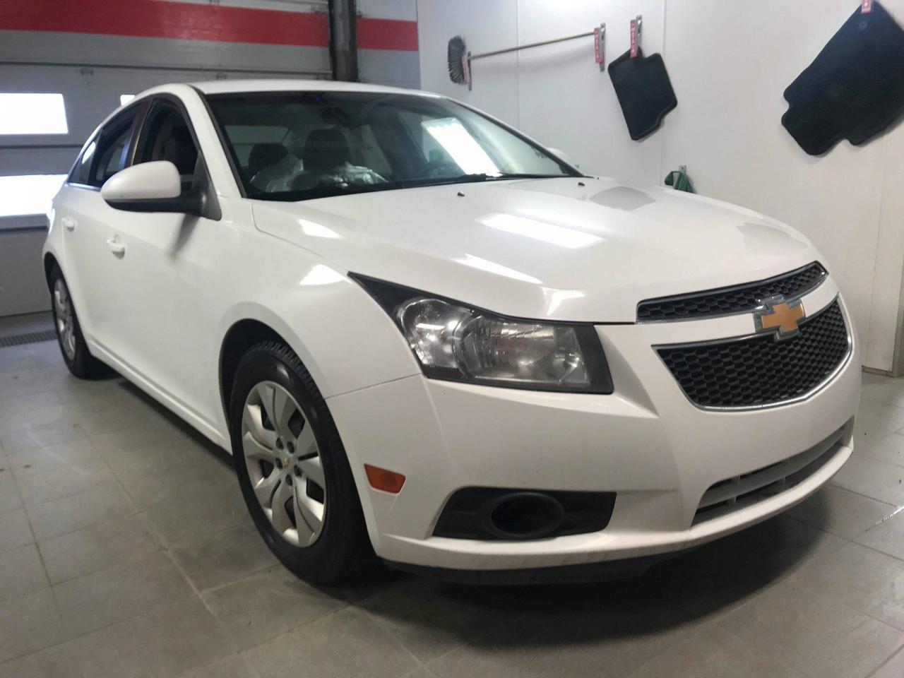 Used 2012 Chevrolet Cruze LT for sale in Québec, QC