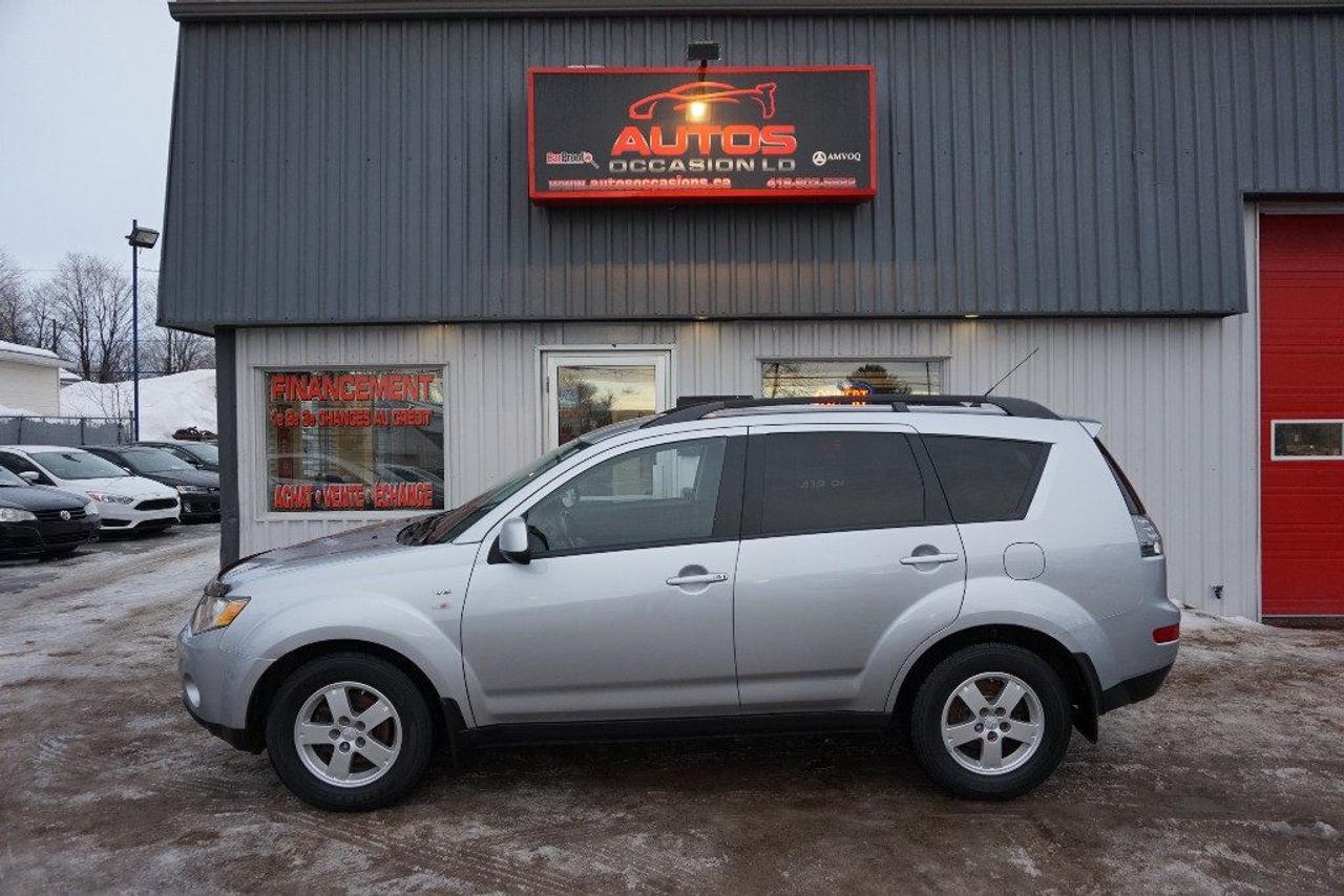 <a href=https://www.autosoccasions.ca/occasion/Mitsubishi-Outlander-2008.html>https://www.autosoccasions.ca/occasion/Mitsubishi-Outlander-2008.html</a>

MITSUBISHI OUTLANDER LS 4X4 2008 Édition LS V-6 3.0 Litres 4X4 ** FULL ÉQUIPÉ A/C MAGS -- TRANSMISSION AUTOMATIQUE 6 RAPPORTS Avec Mode Shift Tronic -- AVEC SEULEMENT 156 000 KM CERTIFIÉ / 6 CYLINDRES 3.0 Litres MIVEC PUISSANT ET TRÈS FIABLE (RAPPORT CARPROOF INCLUS) COULEUR EXTÉRIEUR ARGENT SILVER, INTÉRIEUR GRIS FONCÉ - NOIR. INSPECTION COMPLÈTE INCLUSE -- ÉCHANGE ACCEPTÉ -- FINANCEMENT SUR PLACE À PARTIR 4.99 % -- GARANTIE INCLUS : 1 MOIS OU 1700 KM MOTOPROPULSEUR -- POSSIBILITÉ DE GARANTIE PROLONGÉE Avec Caa et Groupe Ppp. ÉQUIPEMENT COMPLET LS 4X4 : AIR CLIMATISÉ - RÉGULATEUR DE VITESSES - DÉMARRAGE SANS CLÉ - CLÉ INTELLIGENTE - JANTES 16 POUCES / PNEUS DÉTÉ BON - ORDINATEUR DE BORD - LECTEUR CD-Mp3 - CHARGEUR 6 CD - CONTRÔLE AUDIO AU VOLANT - TRACTION CONTRÔLE - VITRES TEINTÉES - ATTACHE REMORQUE - VOLANT AJUSTABLE === POUR PLUS DINFORMATION DEMANDER (DAVID.LAMONTAGNE) 418-903-5882 // 418-931-4036 Cell === FINANCEMENT SUR PLACE 4.99 % NOUS SOMMES OUVERTS 6 JOURS : 2430 BOUL GUILLAUME-COUTURE, LÉVIS G6W-2R5 : AU PLAISIR DE VOUS SERVIR WWW.AUTOSOCCASIONS.CA
