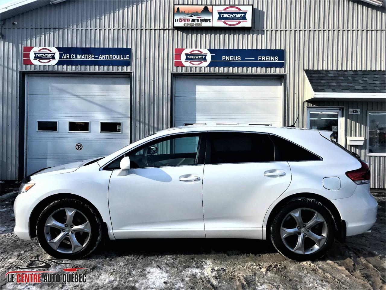 Used 2011 Toyota Venza Familiale V6 4 portes à traction intégra for sale in Québec, QC
