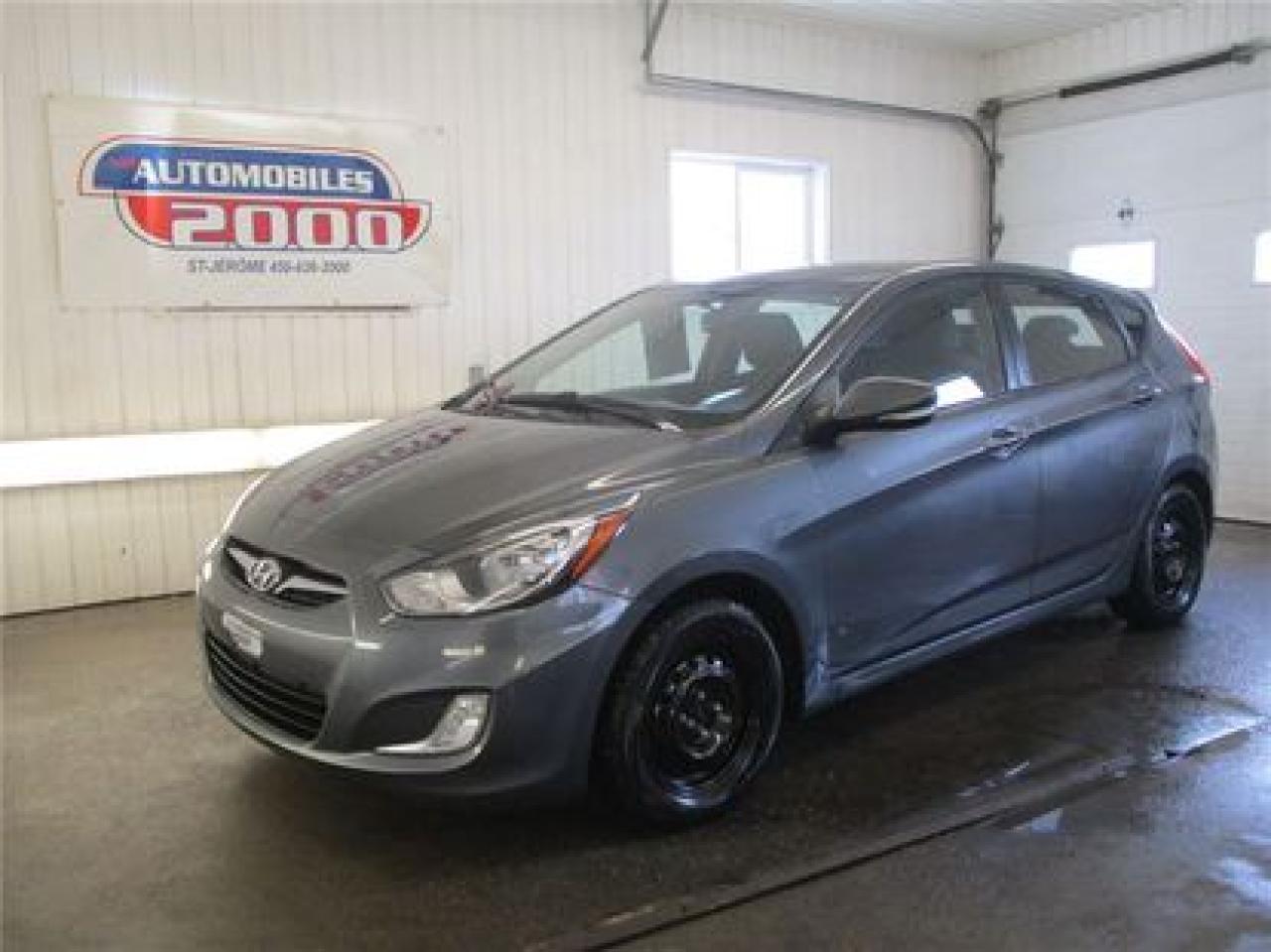 Used 2012 Hyundai Accent Gls/a/c/t.ouvrant/bl for sale in Saint-jerome, QC