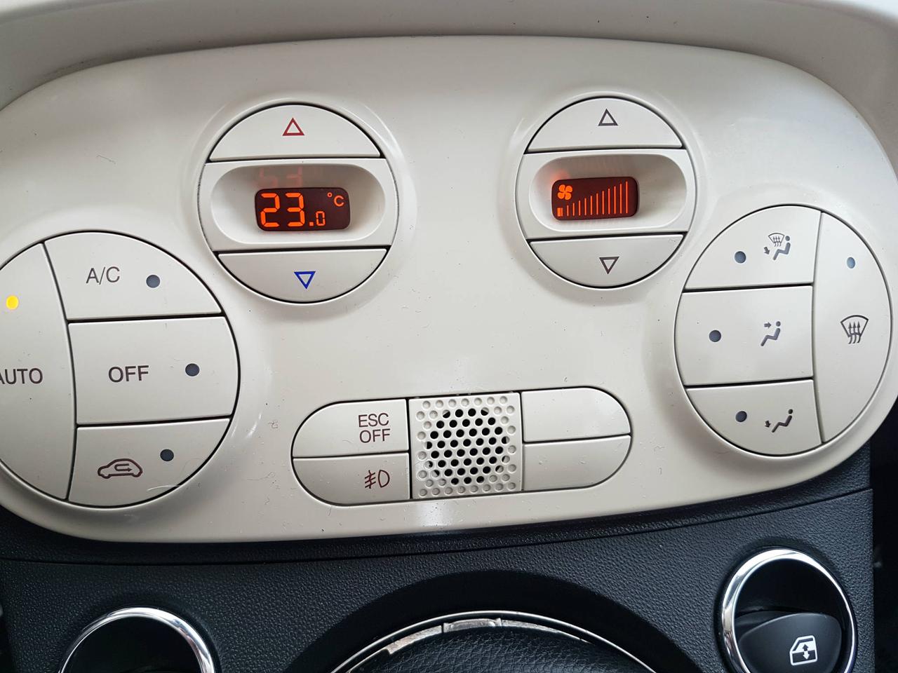 666184.11722927