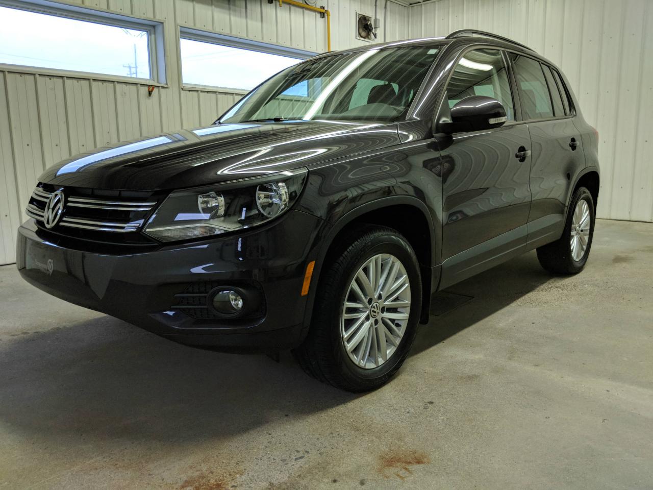 Used 2016 Volkswagen Tiguan Comfortline 4 portes 4MOTION BA for sale in Chicoutimi, QC