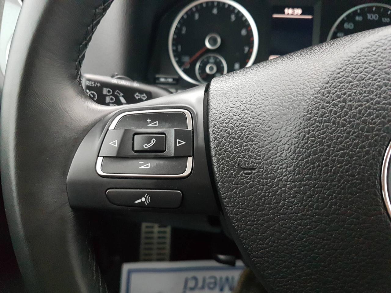 666196.11723325
