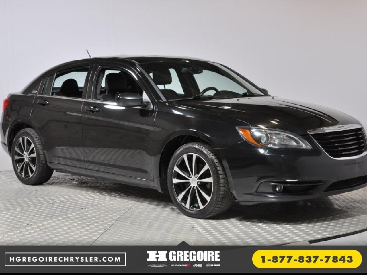 Used 2012 Chrysler 200 S Ac Cruise for sale in St-Léonard, QC