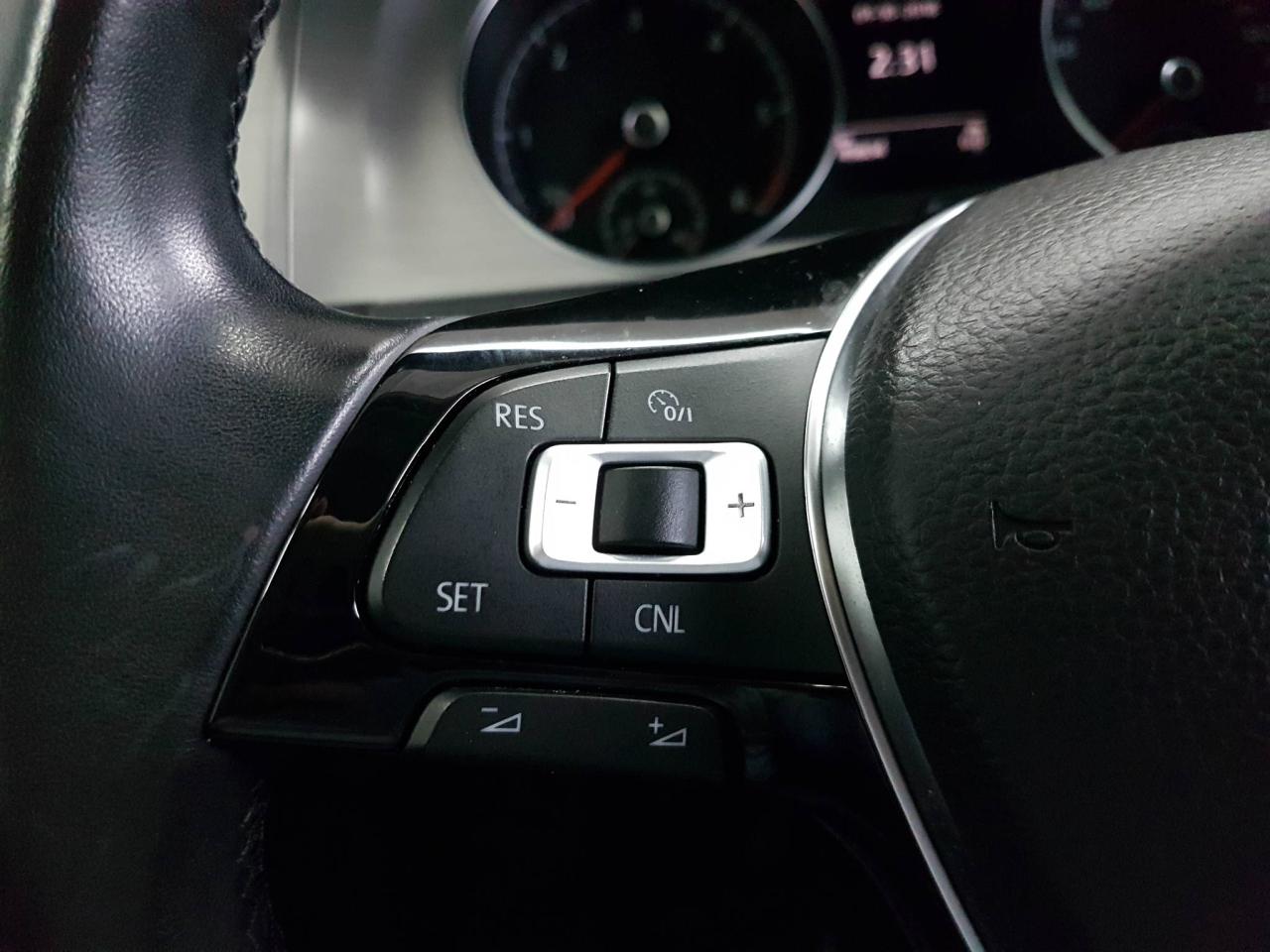666303