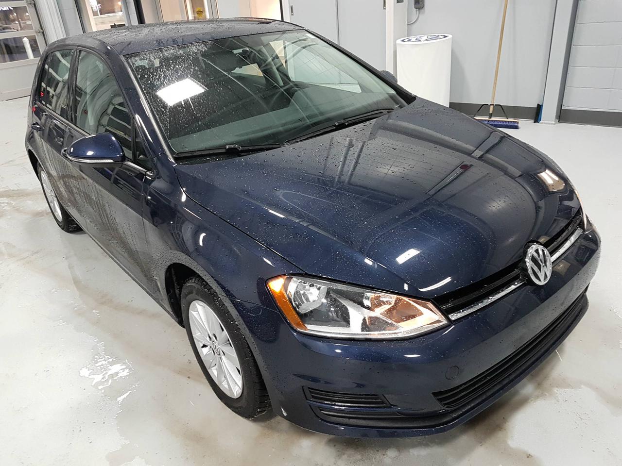 <a href=https://www.autovendu.ca/occasion/Volkswagen-Golf-2017.html>https://www.autovendu.ca/occasion/Volkswagen-Golf-2017.html</a>

véhicule impeccable