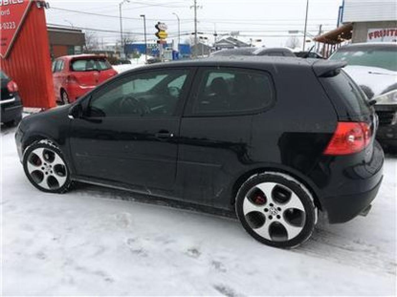 Used 2009 Volkswagen Golf GTI 3-Door for sale in Montreal, QC