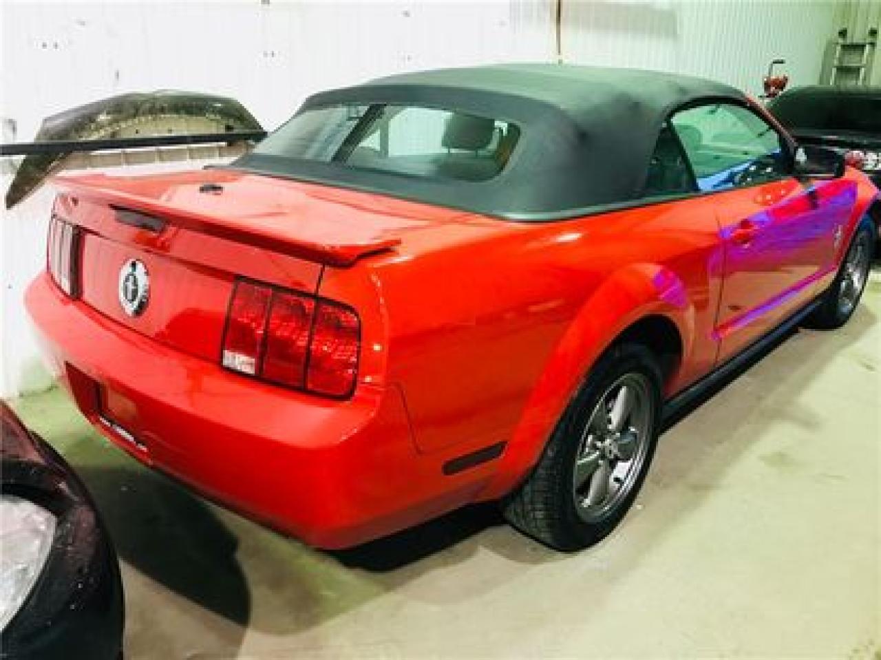 Used 2007 Ford Mustang V6 / Convertible for sale in Montreal, QC