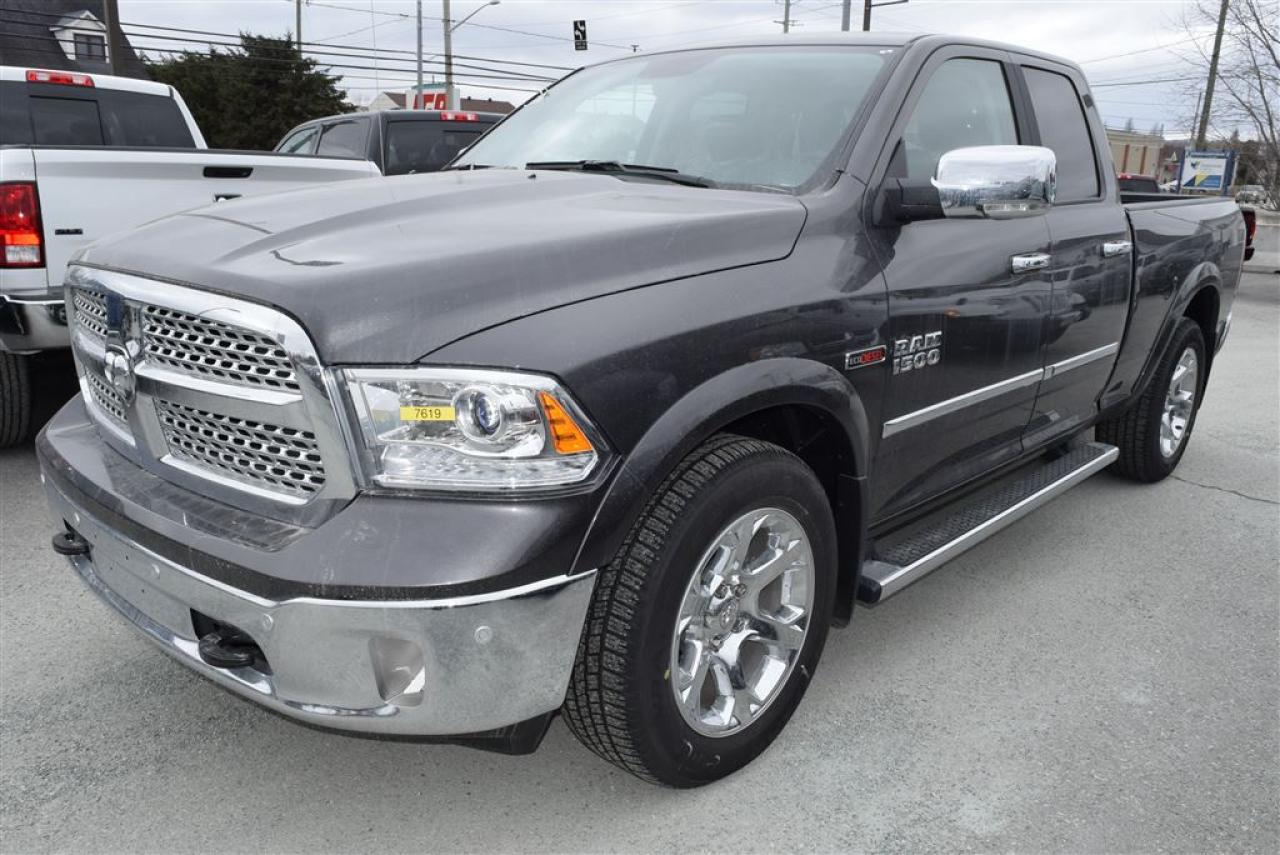 Used 2017 Ram 1500 Laramie Quad Cab 4x4 for sale in Sherbrooke, QC
