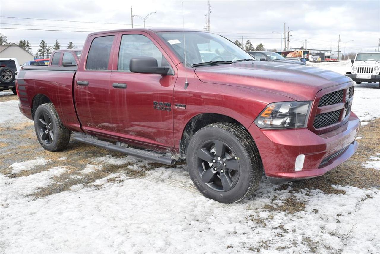 <a href=https://www.elitechrysler.com/occasion/RAM-1500-2018.html>https://www.elitechrysler.com/occasion/RAM-1500-2018.html</a>

Ensembles: Éclair 27J, Ensemble noir, Valeur Express, * vitesses, Caméra de recul, Vendu avec Garantie du manufacturier  Auto, à vendre Chez Élite Chrysler Jeep Dodge Ram, le plus grand choix en inventaire. À Sherbrooke en Estrie   Possibilité de Livraison partout au Québec !!!!!!  Pour plus de détails, pour un essai routier ou même lachat, Communiquer avec lun de nos conseillers en vente sans frais au 1-888-647-5468.  Financement sur place. (1ère et 2ième Chance)