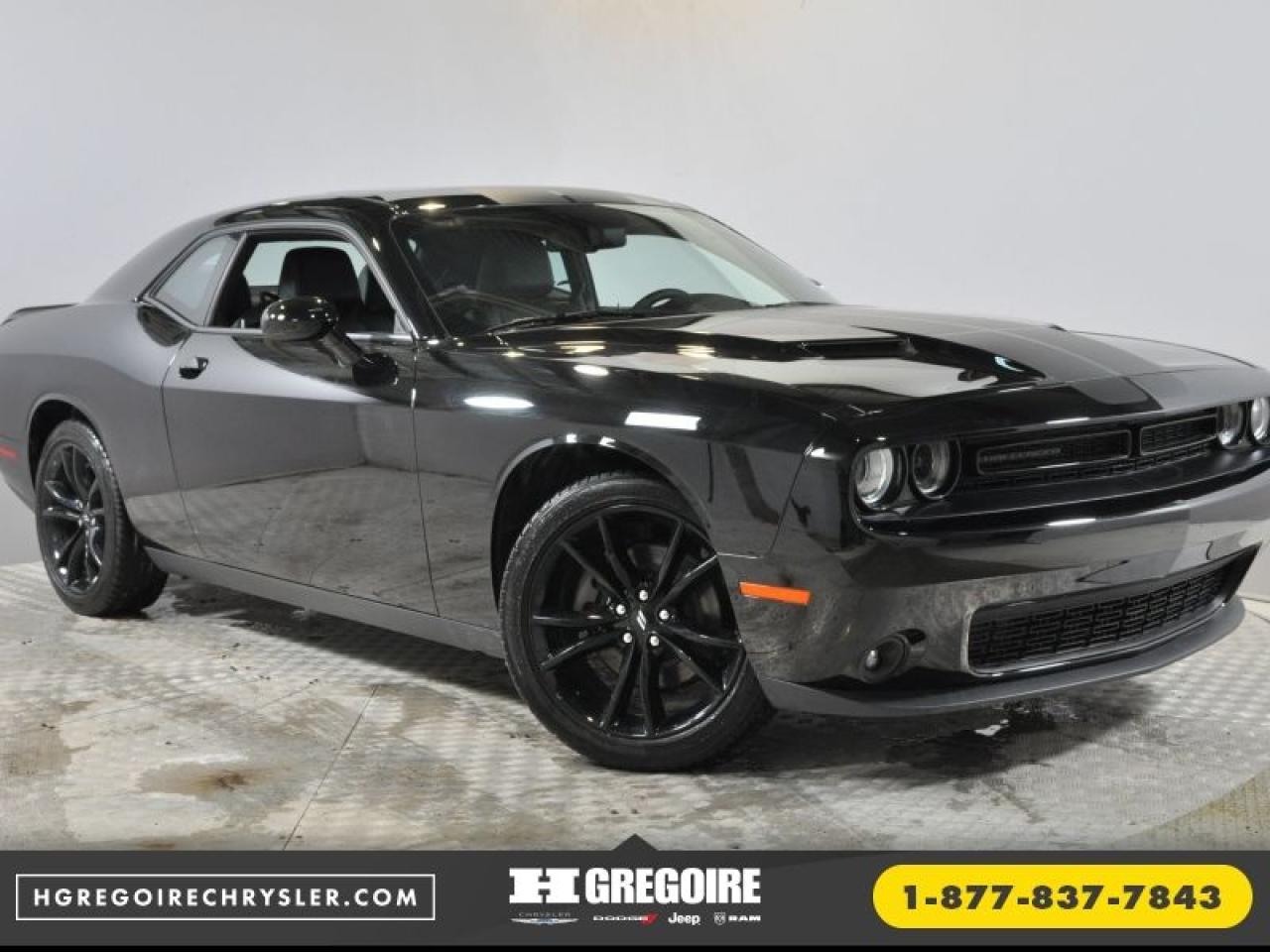 Used 2017 Dodge Challenger Sxt + Gps Sunroof for sale in St-Léonard, QC