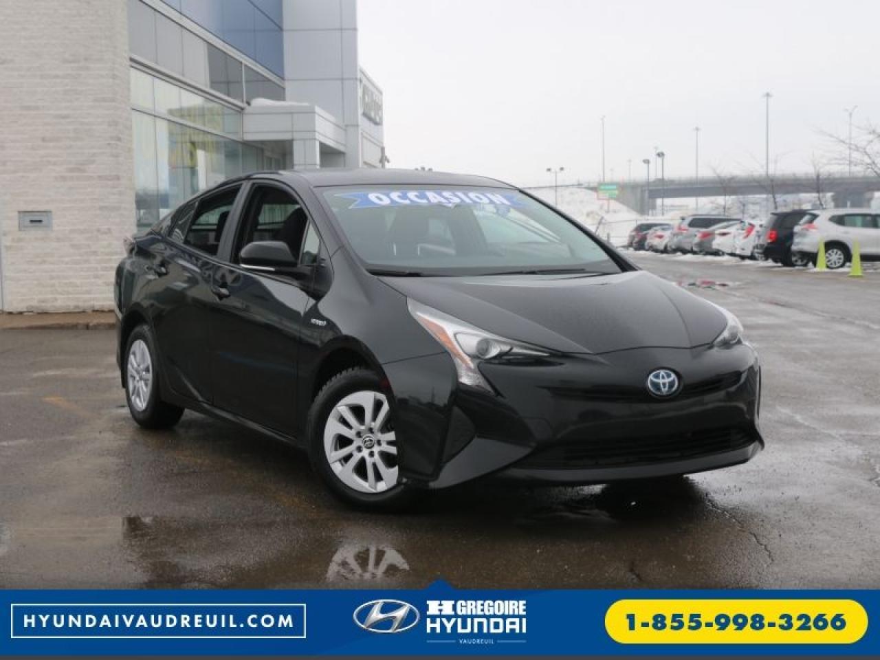 Used 2017 Toyota Prius A/c Banc Ch. Cam for sale in St-Léonard, QC