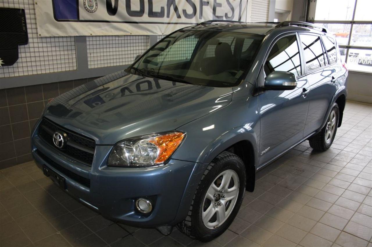 Used 2010 Toyota RAV4 Sport, Aut, Toit for sale in Lasalle, QC