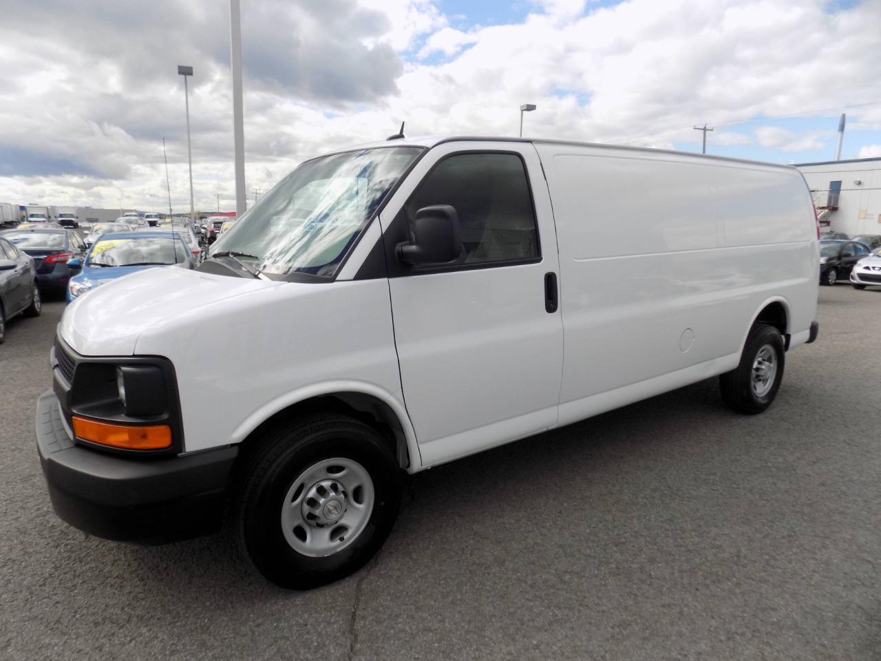 Used 2015 Chevrolet Express allongée 2500 for sale in Beauport, QC