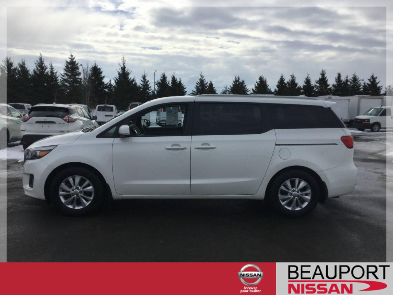 Used 2015 Kia Sedona LX+ familiale for sale in Beauport, QC