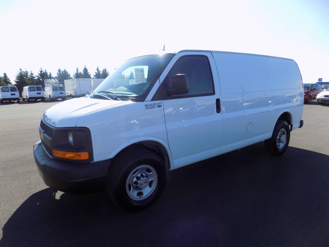 Used 2016 Chevrolet Express 2500 courte for sale in Beauport, QC