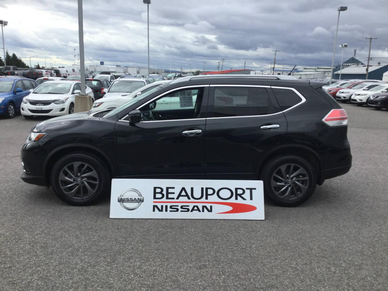 Used 2016 Nissan Rogue SL PREMIUM AWD, RABAIS 2500$ for sale in Beauport, QC