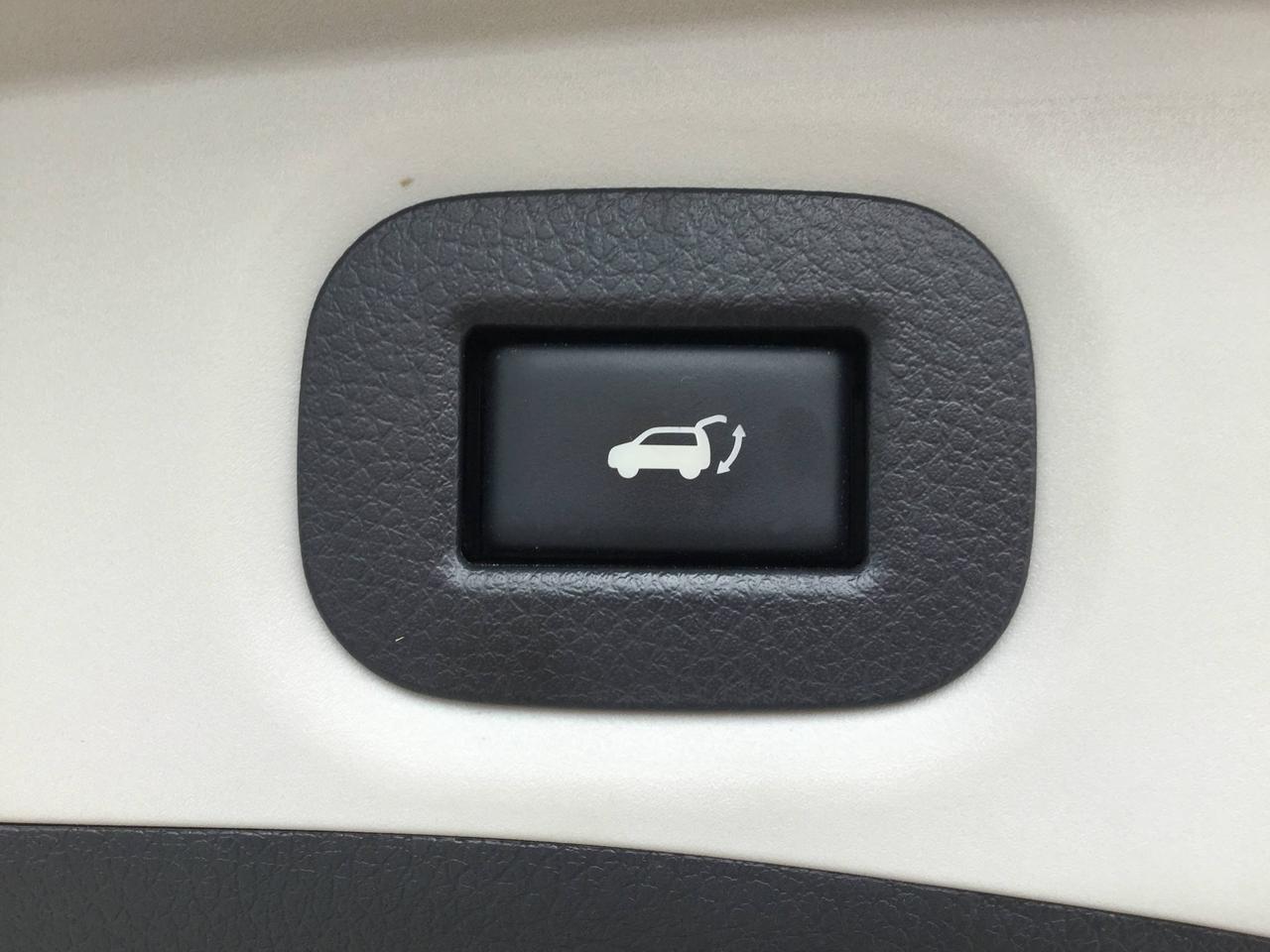 667400.11756105