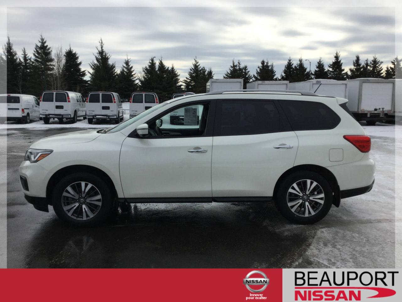 Used 2017 Nissan Pathfinder Sl Awd for sale in Beauport, QC