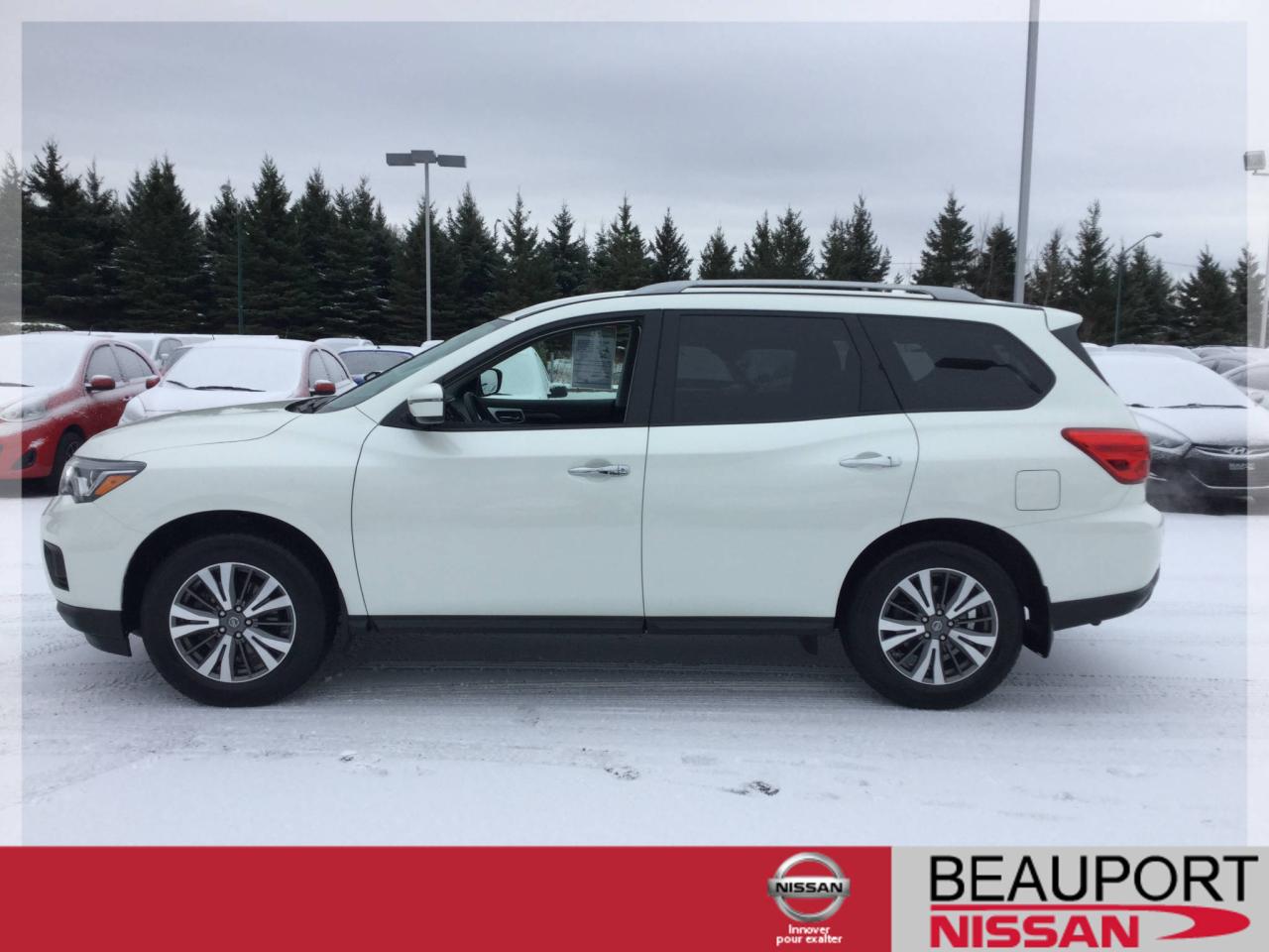 Used 2017 Nissan Pathfinder 4WD, SV for sale in Beauport, QC