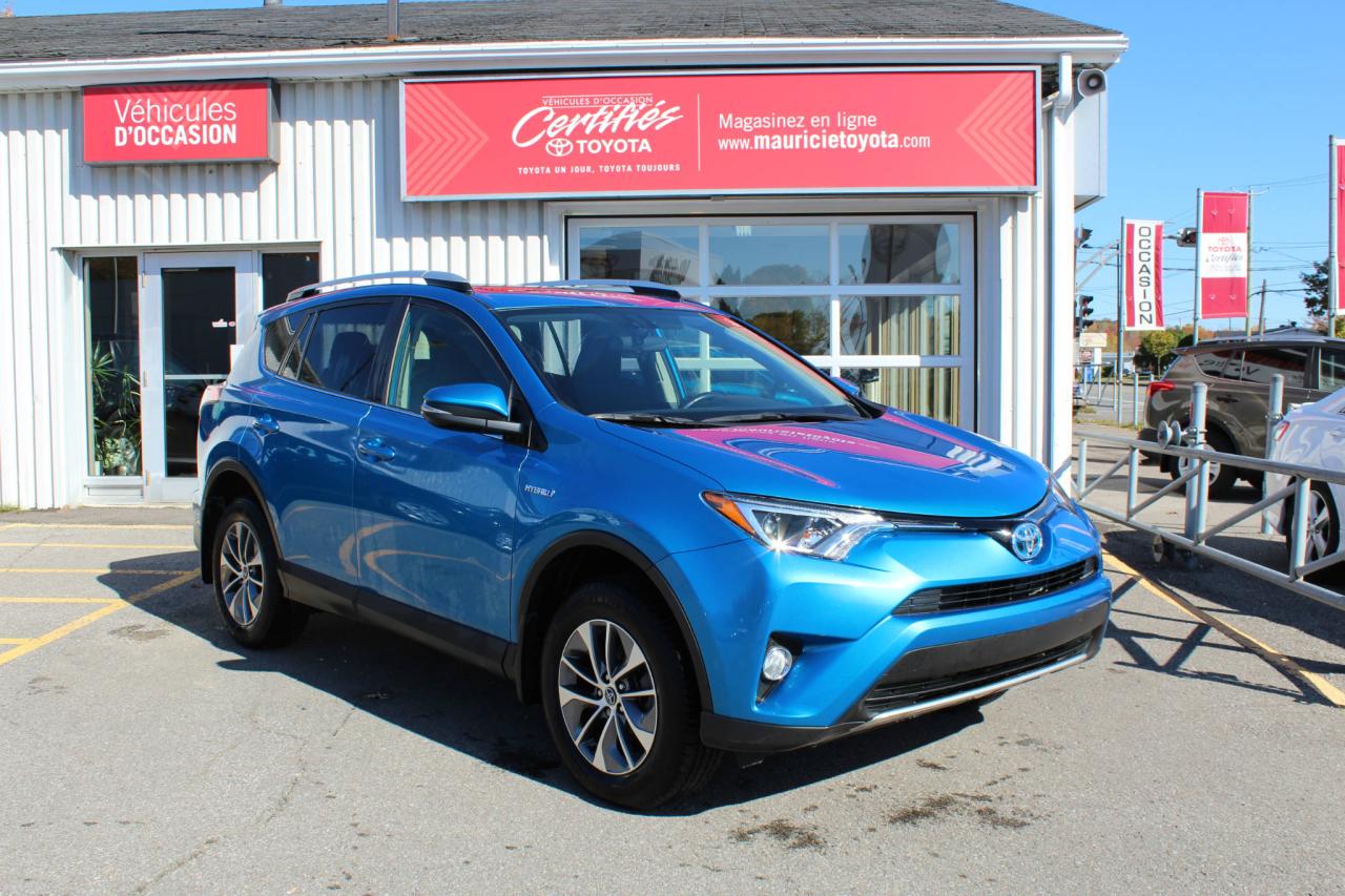 Used 2016 Toyota RAV4 Hybride XLE 4 portes for sale in Shawinigan, QC