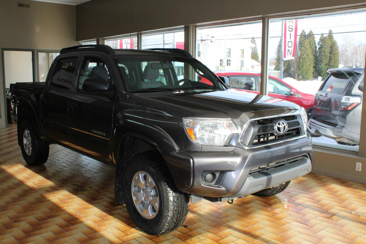 Used 2015 Toyota Tacoma 4 RM, cabine double, V6. boîte manuelle for sale in Shawinigan, QC