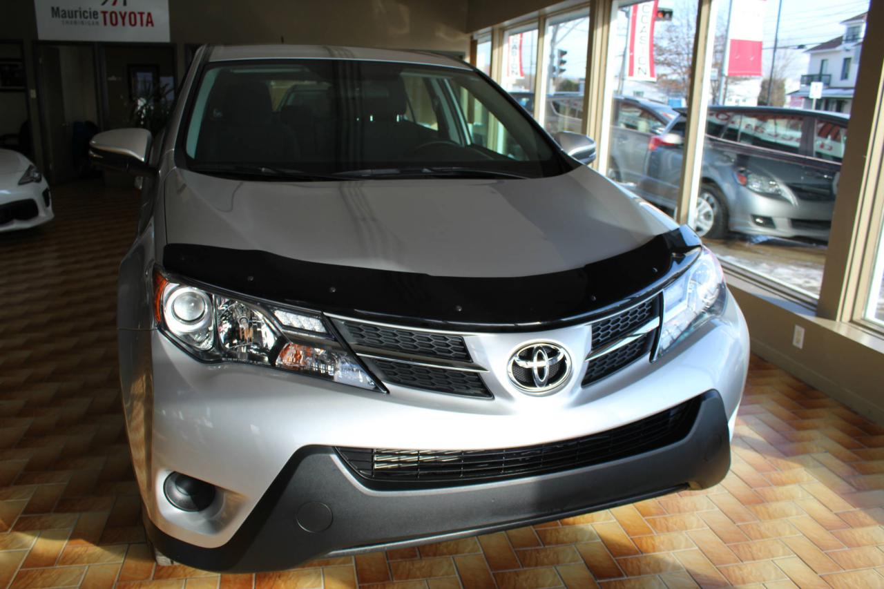 Used 2015 Toyota RAV4 Traction intégrale 4 portes LE for sale in Shawinigan, QC