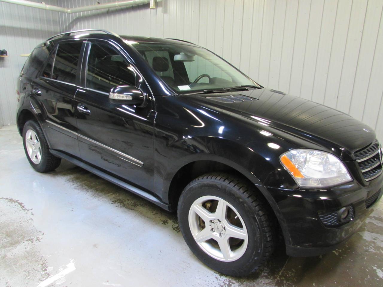 Used 2008 Mercedes-Benz ML350 4MATIC *TOIT OUVRANT ÉLECTRIQUE* for sale in Lévis, QC