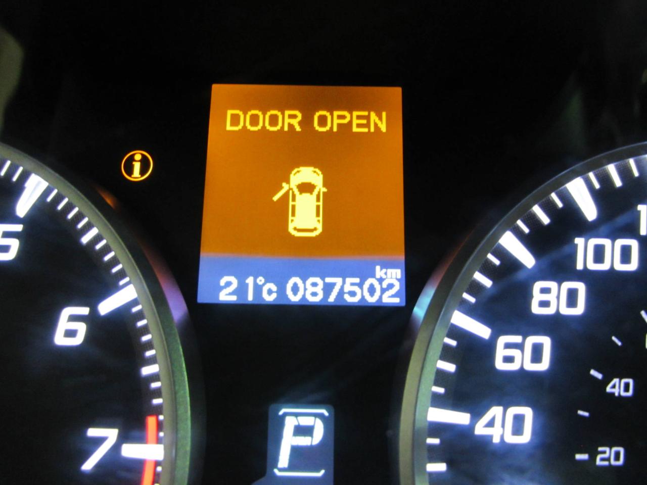 667557