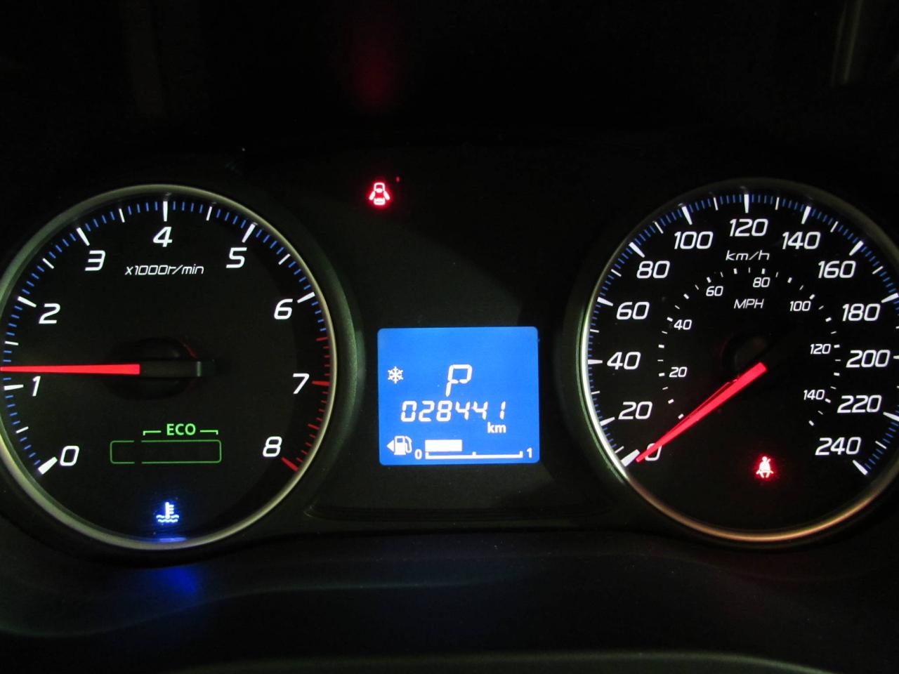 667562