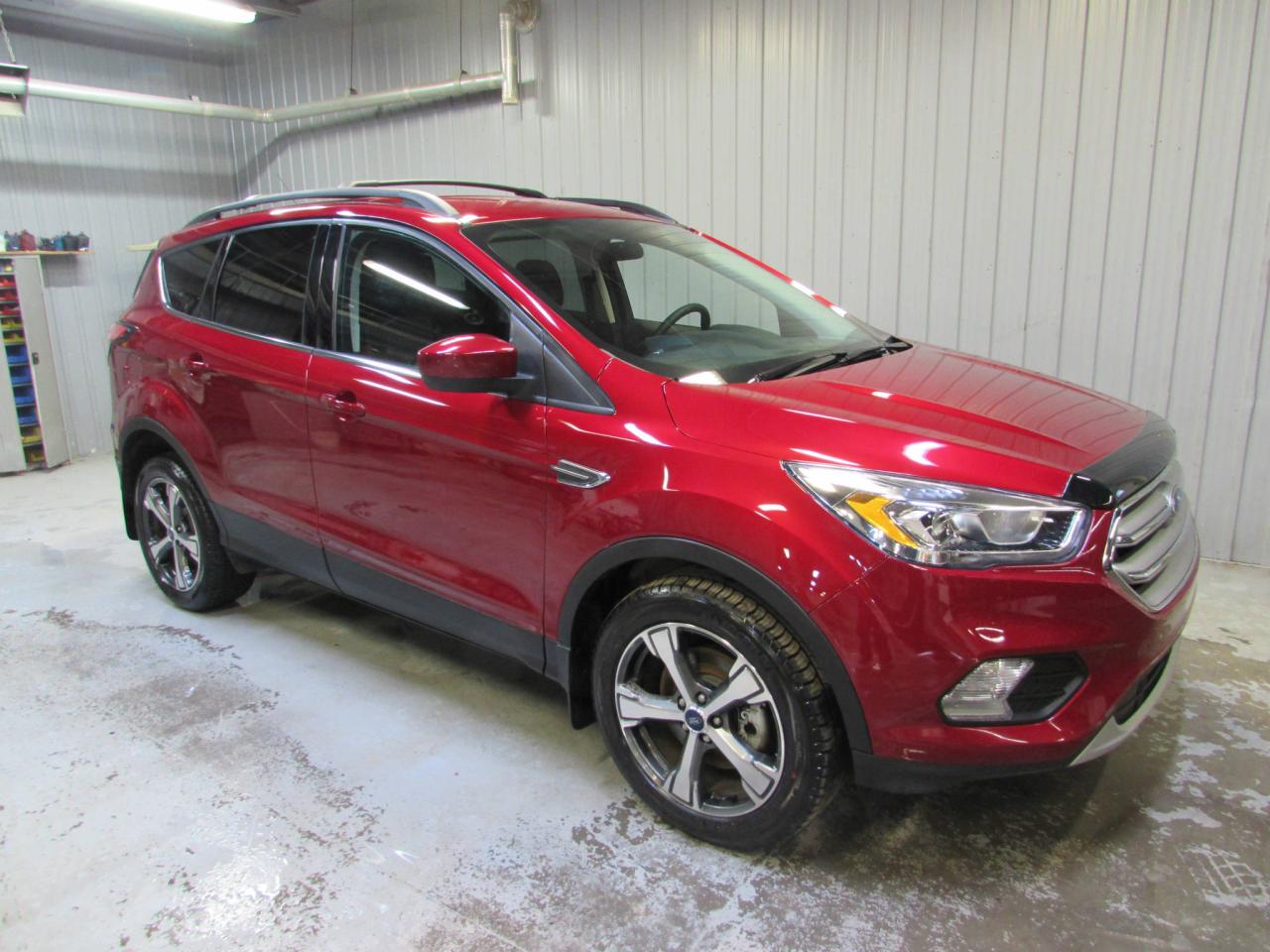 Used 2017 Ford Escape SE AWD *MAIN LIBRE-CAMÉRA* for sale in Lévis, QC
