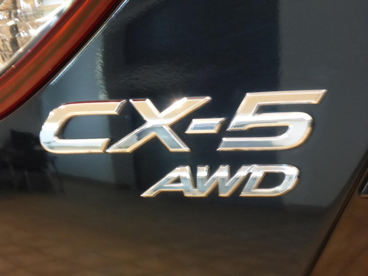 667700