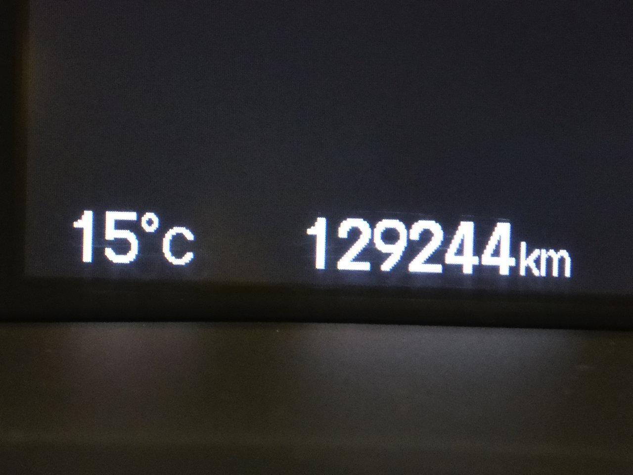 667702