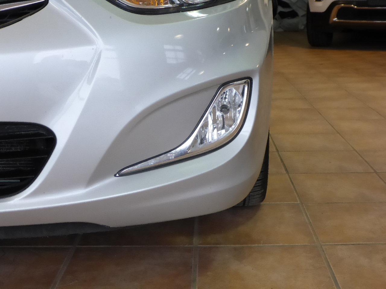 667743