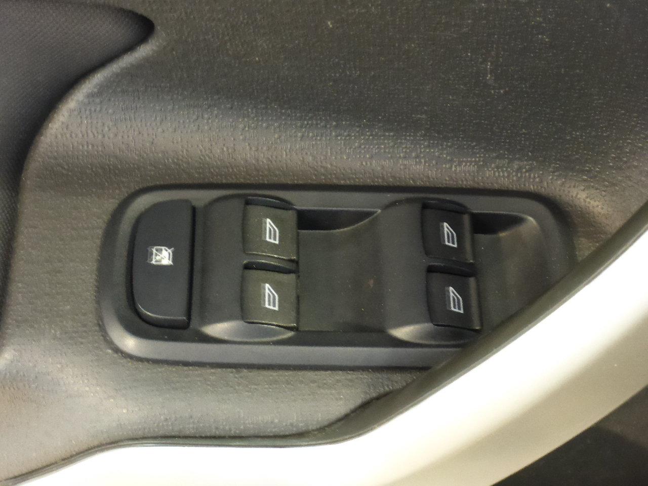 667783