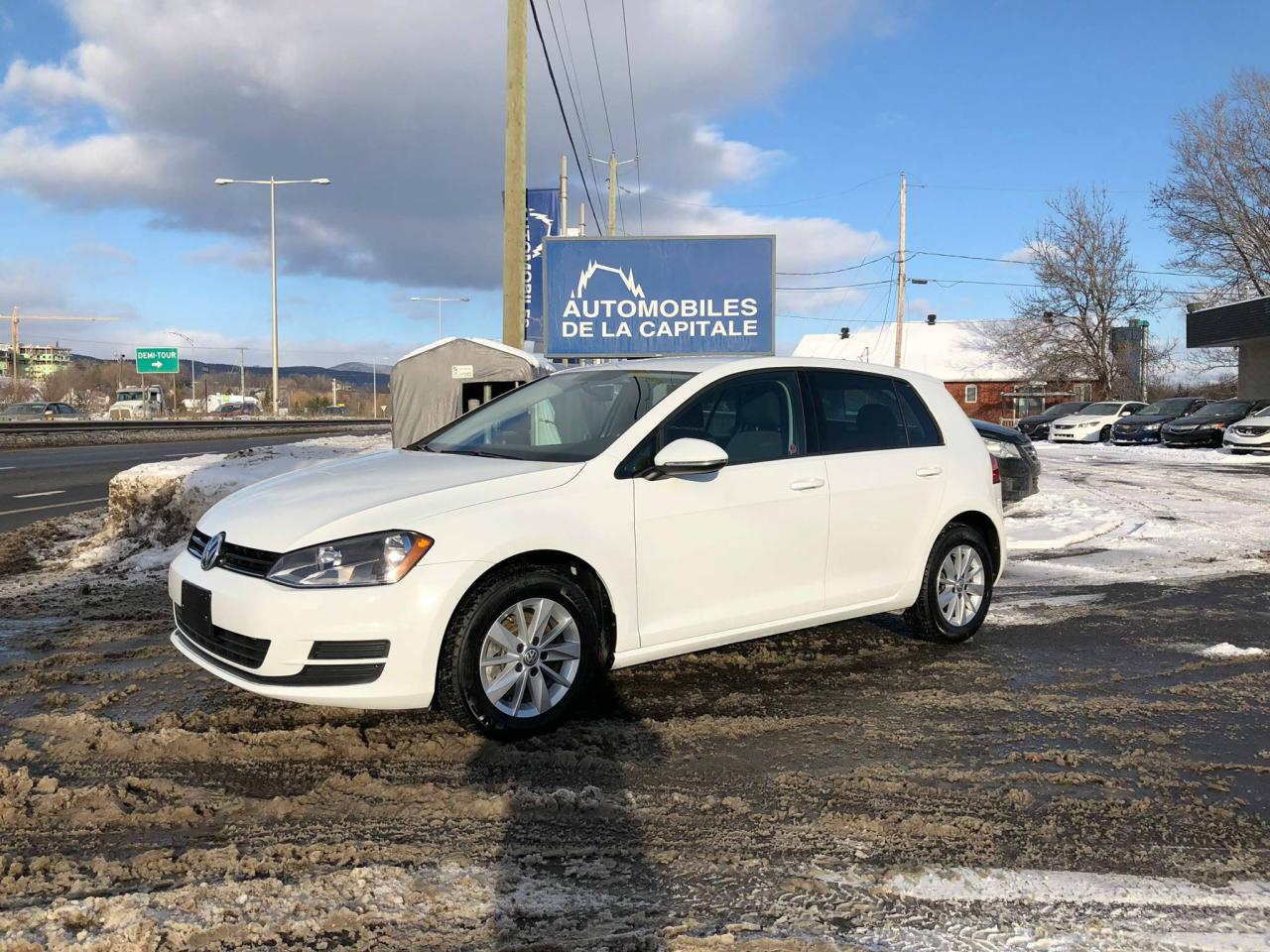Used 2015 Volkswagen Golf  for sale in Québec, QC