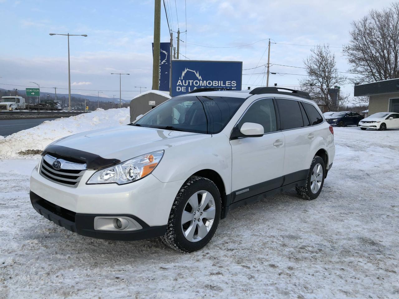 Used 2010 Subaru Outback LIMITED for sale in Québec, QC