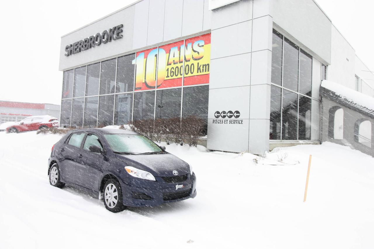 Used 2014 Toyota Matrix Familiale 4 portes à traction for sale in Sherbrooke, QC