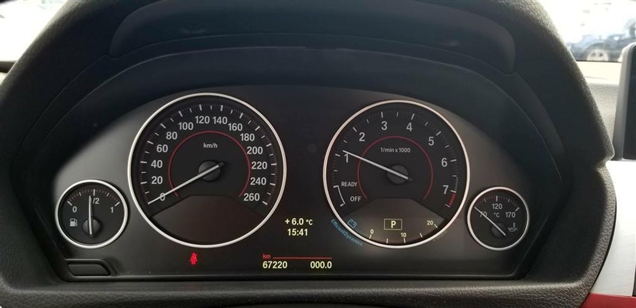 667858.11765772