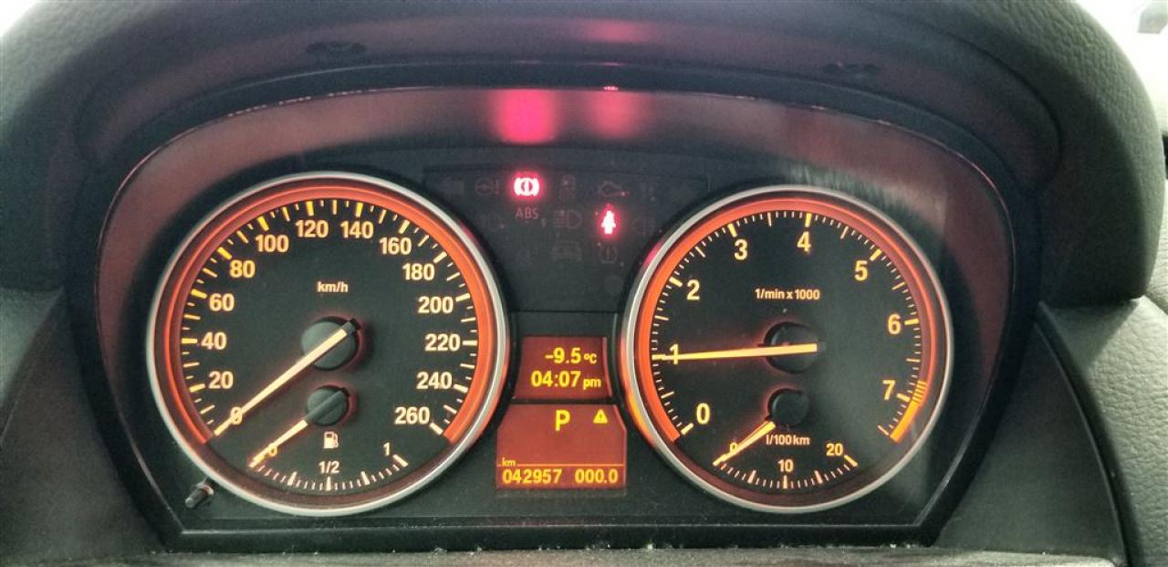 667882