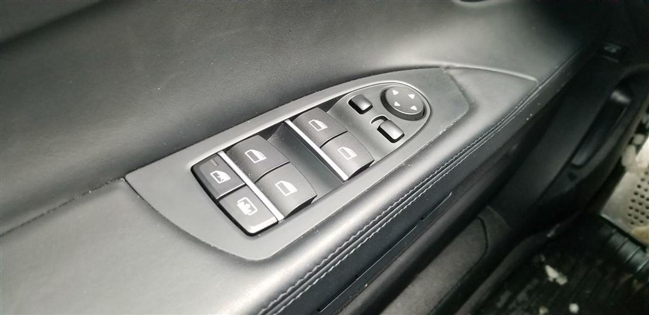 667886.11766411