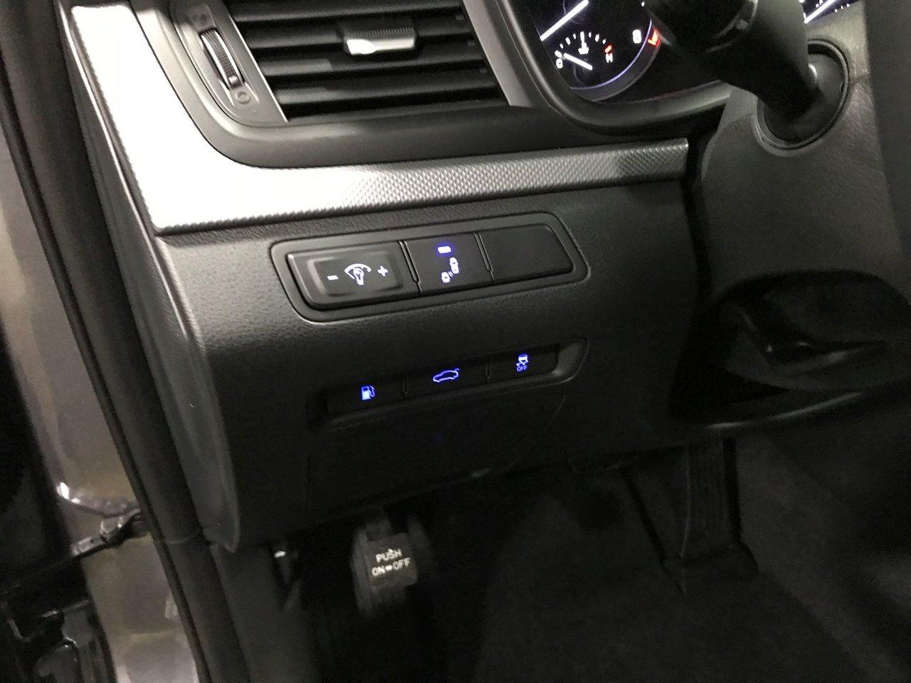 668046.11769412
