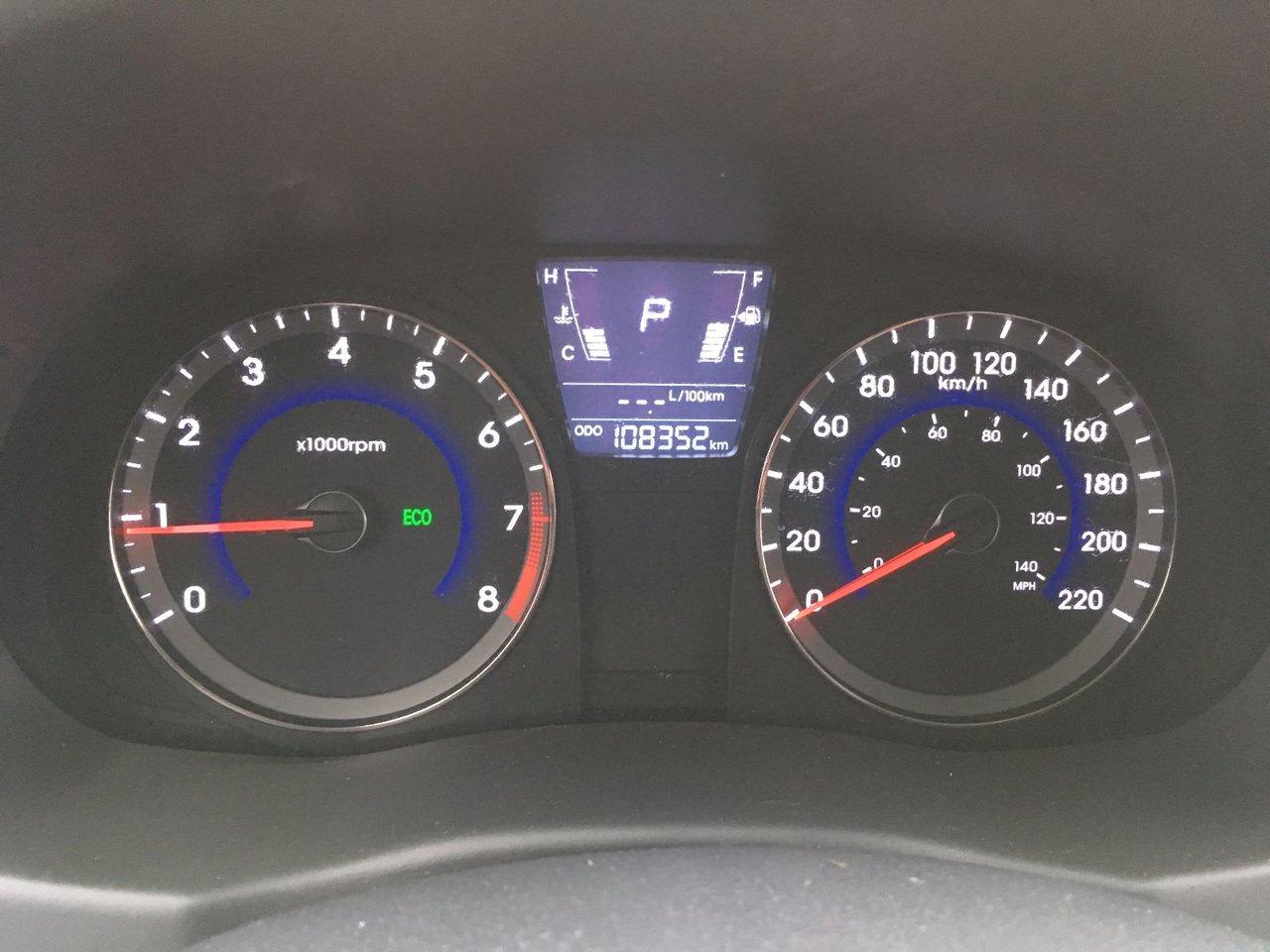 668047