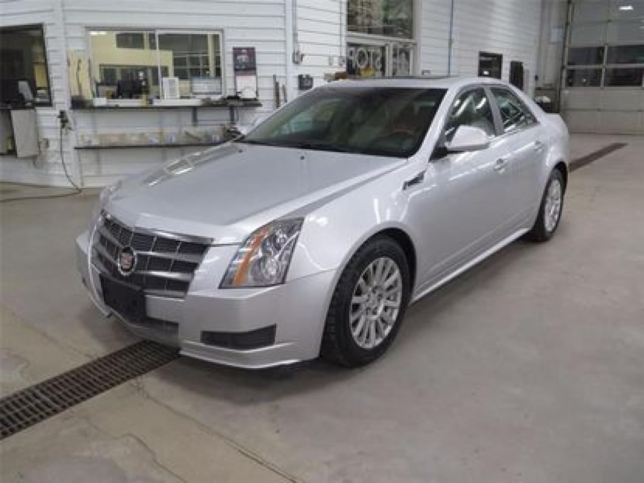 Used 2011 Cadillac CTS Luxury for sale in Lévis, QC