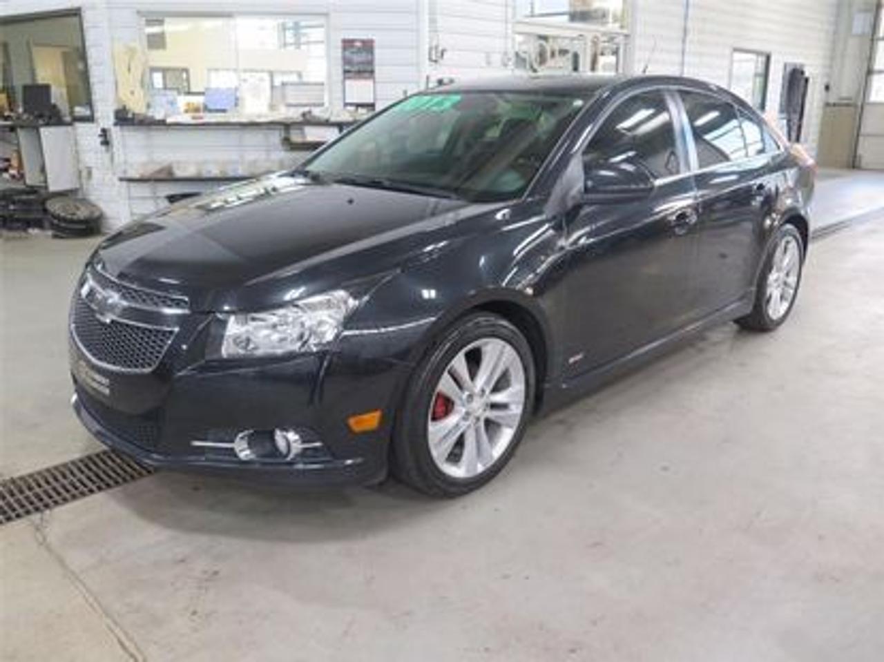 <a href=https://www.autoaubaine.com/Chevrolet-Cruze-c6810449.html>https://www.autoaubaine.com/Chevrolet-Cruze-c6810449.html</a>

*** Seulement 71 478 km certifié *** Véhicule jamais accidenté! ( rapport carproof disponible ) Chevrolet cruze LT 2013. Intérieur noir et orange. Ce cruze est équipé dun bluetooth, aileron, ensemble de remorquage, caméra de recul, toit ouvrant, vitres électriques et teintée. Jantes en alliage, intérieur en cuir, sièges chauffants, miroirs électriques etc. Garantie de 3 mois ou 5000 km motopropulseur ( garantie prolongé disponible a prix imbattable ) Taux de financement a partir de seulement 4.69% . Nous sommes en affaire depuis 48 ans pour vous offrir un service irréprochable, toujours au meilleur prix. Venez voir ce véhicule au 4560 Boulevard Guillaume-Couture à Lévis. Pour plus dinformation 418-837-0859 ou la fin de semaine par téléphne ou sms 581-982-8599. Garage clément fournier est recommandé CAA et membre de lamvoq. Tout nos véhicule son inspecté par nos mécaniciens. Au plaisir de vous servir.