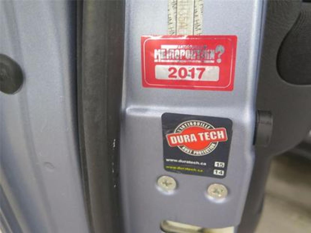 668097.11770547