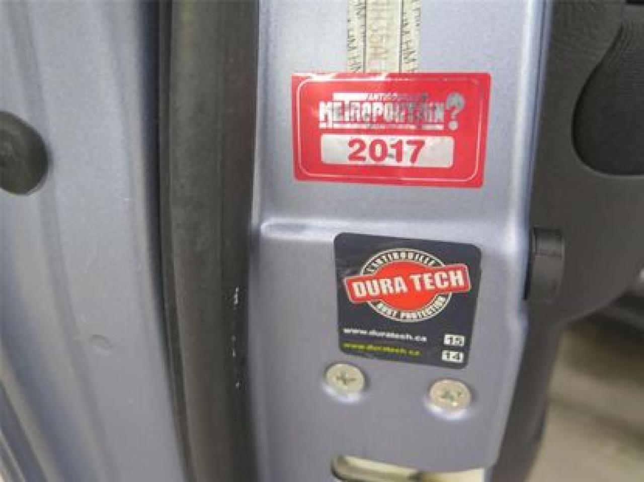 668097