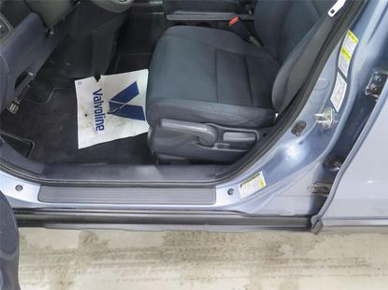 668097.11770549